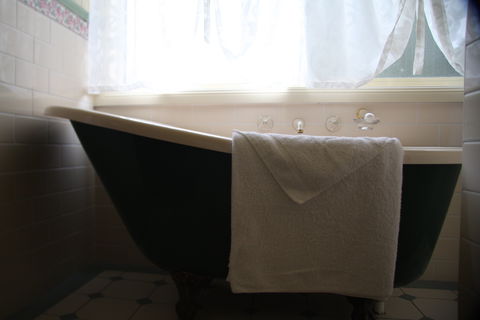 Telegraph Retreat Cottages - Accommodation Cooktown 5