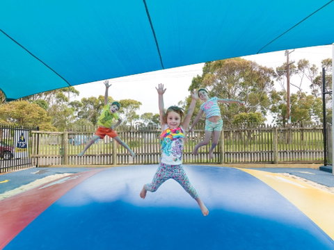 Anchor Belle Holiday Park - Accommodation Cooktown 2