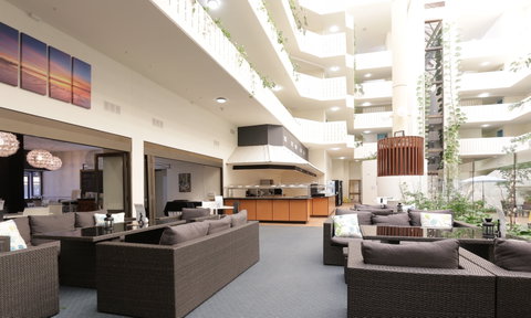 Atrium Hotel Mandurah - Accommodation Cooktown 1
