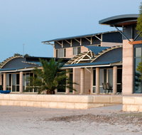 Baird Bay Ocean Eco Apartments - Accommodation Cooktown