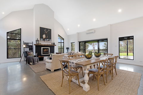 Barefoot At Broke - Accommodation Cooktown 0