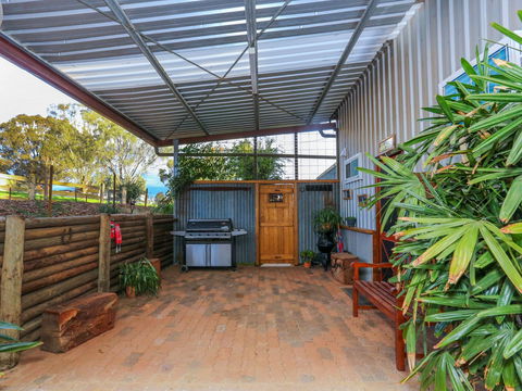DCs Madra - Accommodation Cooktown 2