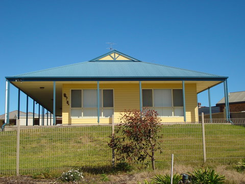 Larasa - Accommodation Cooktown 0