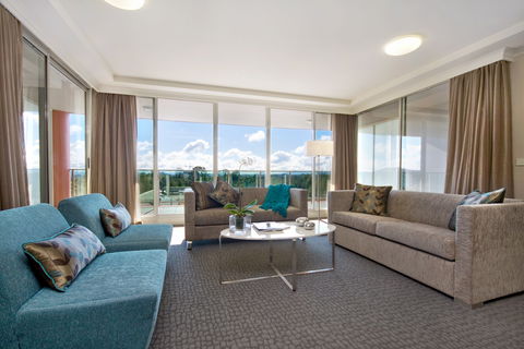Pacific Suites Canberra - Accommodation Cooktown 2