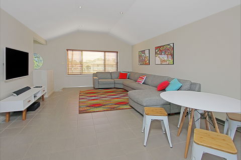 Seaside Royale - Accommodation Cooktown 1