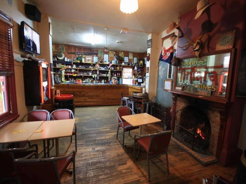 Victoria Hotel: Moonan Flat - Accommodation Cooktown 0