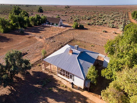 Willandra Cottage - Accommodation Cooktown 1