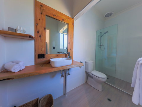 COAST Motel & Apartments - Accommodation Cooktown 2