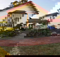 McNevins Warwick Motel and Gunyah Restaurant - Accommodation Cooktown