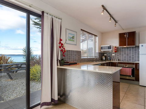 Beach Apartments - Accommodation Cooktown 1