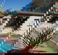 Parkes Country Cabins - Accommodation Cooktown