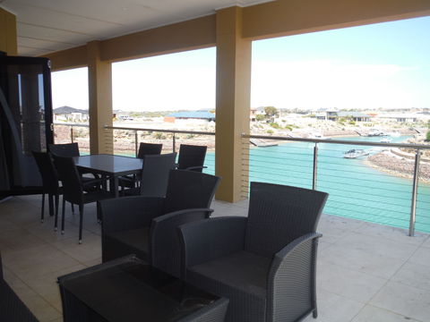 Stately Waters - Accommodation Cooktown 0