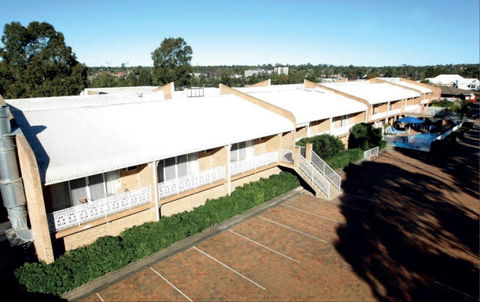 The Hermitage Campbelltown - Accommodation Cooktown 2