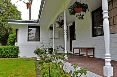 Dolphin Lodge - Accommodation Cooktown 1