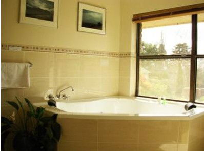 Bathurst Heights Bed And Breakfast - Accommodation Cooktown 3