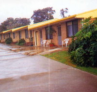 Clovelly Holiday Units - Accommodation Cooktown