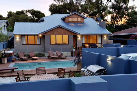 Waikiki Beach Bed And Breakfast - Accommodation Cooktown 1