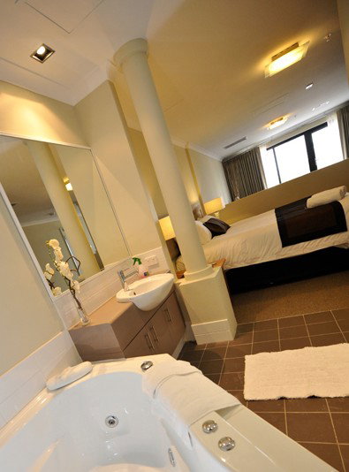 Breakwater Bed And Breakfast - Accommodation Cooktown 1