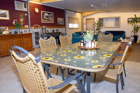 Chrissie's Dongara - Accommodation Cooktown 0