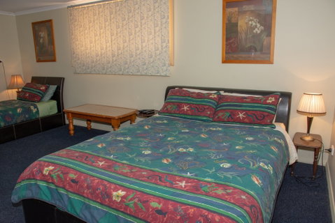 Chrissie's Dongara - Accommodation Cooktown 2