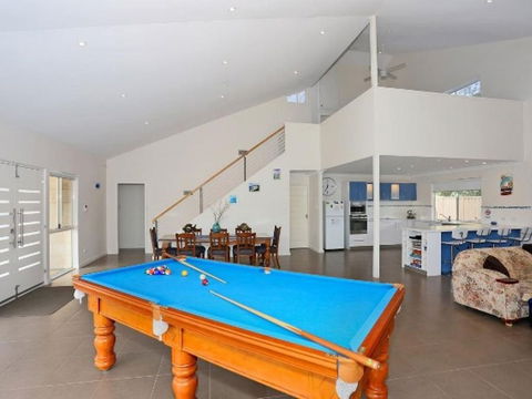 Falcon By The Bay - Accommodation Cooktown 0