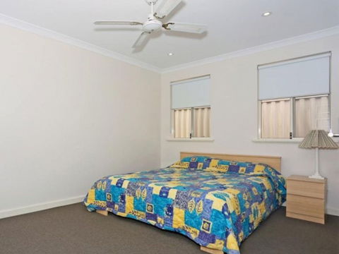 Falcon By The Bay - Accommodation Cooktown 2