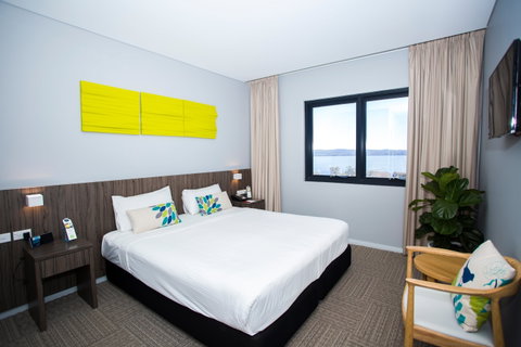 Ibis Styles The Entrance - Accommodation Cooktown 2