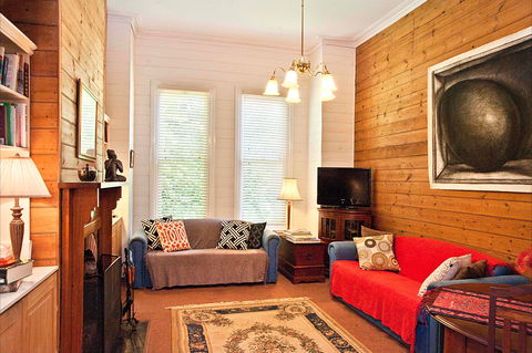 Pendower House B&B And Self Contained Apartments - Accommodation Cooktown 2