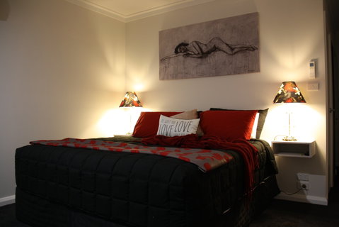 Silverdown Guesthouse - Accommodation Cooktown 0