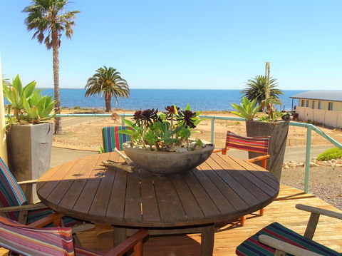 Telly's At Palm Cove - Accommodation Cooktown 1
