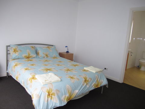 The Waterfront Starfish - Accommodation Cooktown 2
