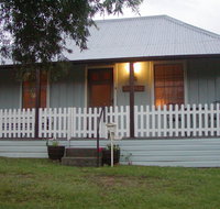 Tinonee Cottages