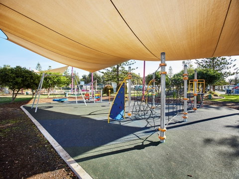 Toowoon Bay Holiday Park - Accommodation Cooktown 2