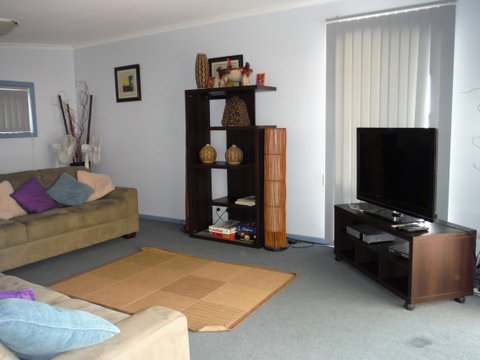 Wallaroo Waves - Accommodation Cooktown 1
