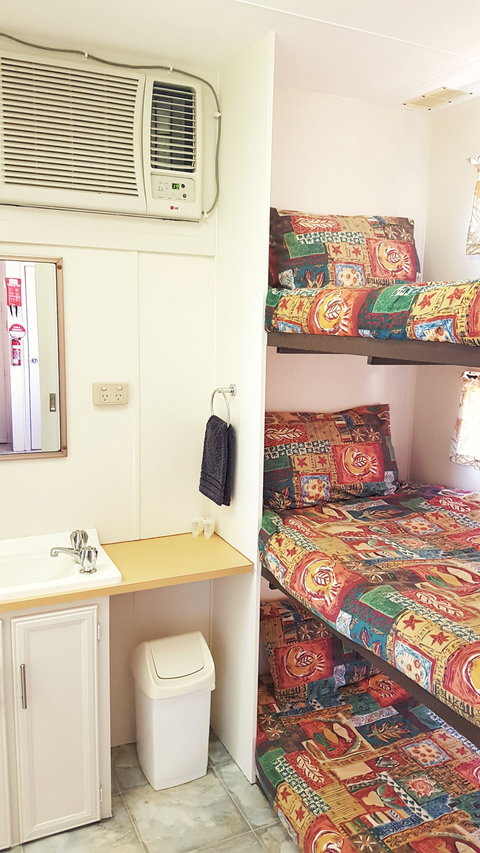 Willow Springs The Governess' Cabin - Accommodation Cooktown 1