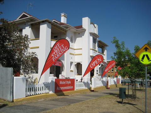 B And B On Bettington - Accommodation Cooktown 1