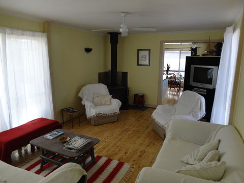 Barclays - Accommodation Cooktown 1