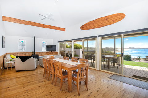 Bunky's By The Sea Holiday House - Accommodation Cooktown 2