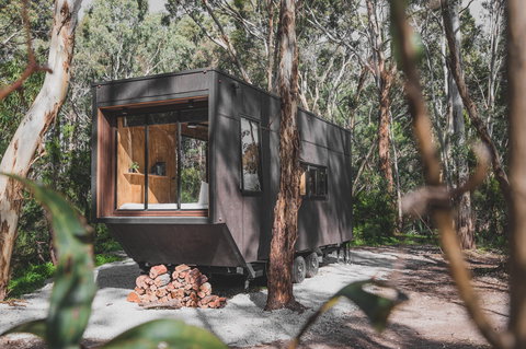 CABN Chloe - Blewitt Springs - Accommodation Cooktown 0