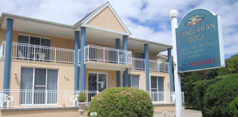 Canberran Lodge - Accommodation Cooktown 0