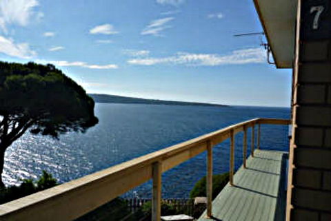 Eagle Heights Holiday Units - Panorama Units - Accommodation Cooktown 0