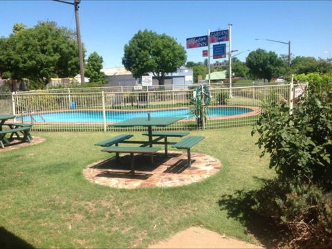 Garden Court Motor Inn - Accommodation Cooktown 0