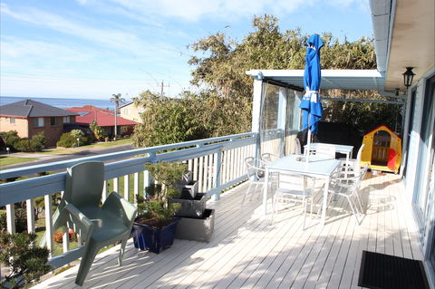 Golf At Glasshouse Rocks - Accommodation Cooktown 2
