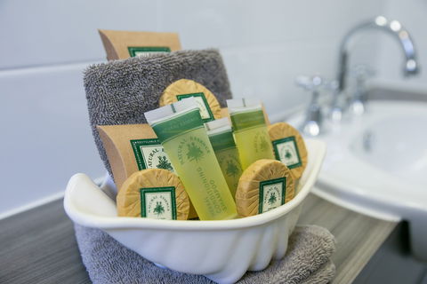 Gosford Palms Motor Inn - Accommodation Cooktown 1