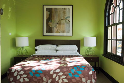 Hotel Warrnambool - Accommodation Cooktown 0