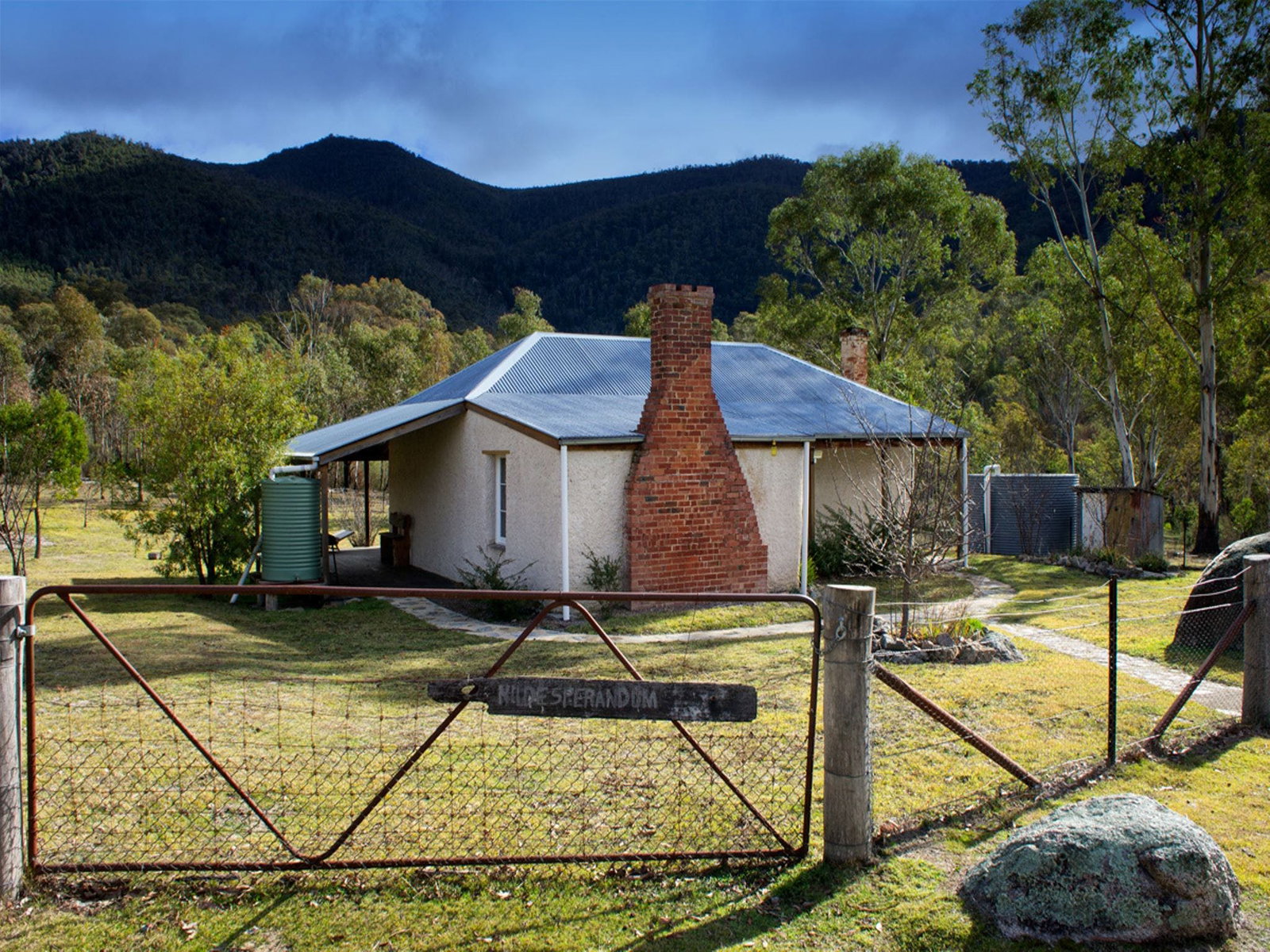Tidbinbilla ACT Accommodation Cooktown