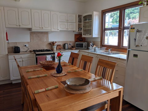 River Vida Family Size Holiday Home - Accommodation Cooktown 1