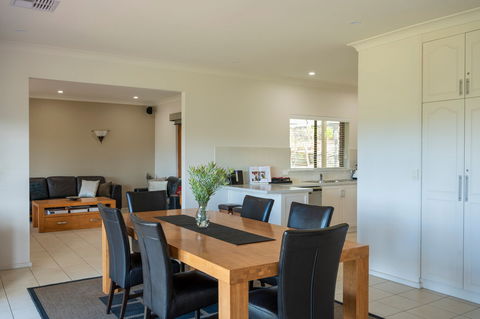 131 - Heart Of The Vale - Accommodation Cooktown 2