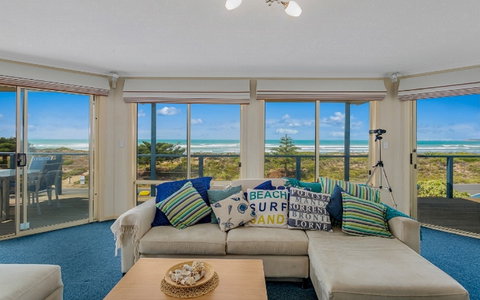 208 Surfers Pde - Accommodation Cooktown 0