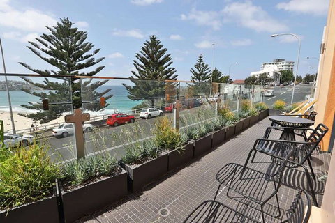 Bondi 38 Serviced Apartments - Accommodation Cooktown 0